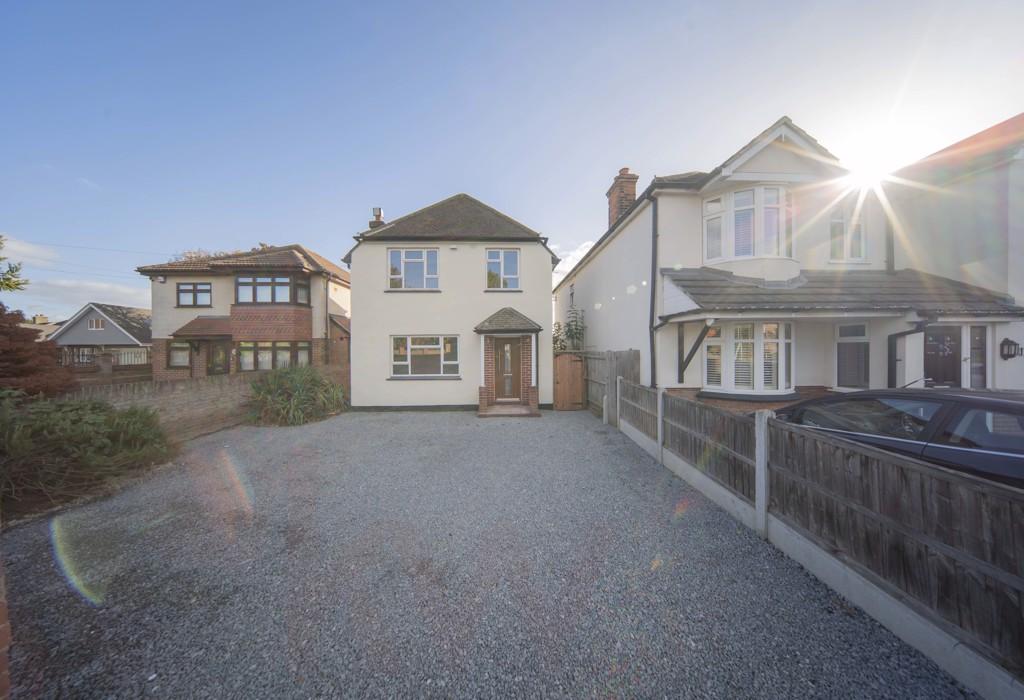 Long Lane, Grays, Essex 4 bed detached house £550,000