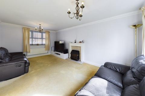 3 Borage Close, Thetford, IP24 2UX