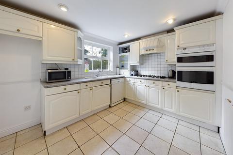 3 Borage Close, Thetford, IP24 2UX