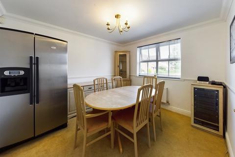 3 Borage Close, Thetford, IP24 2UX