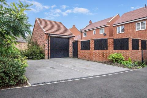 4 bedroom detached house for sale - Pinderhill Avenue, Stanley, Wakefield WF1 4FG