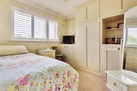 10 Colyer Close, London, SE9 3QG