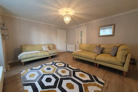 2 bedroom apartment to rent, Netherby Road Flat 1, Cults, Aberdeen