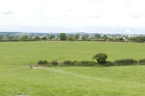 undefined, Cartuther Barton, Horningtops