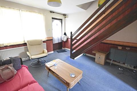 2 bedroom end of terrace house for sale, Hollben Court, Whitechapel Street