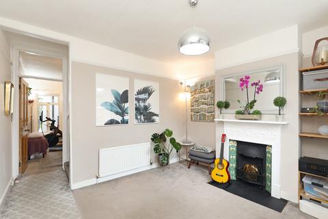 49 Third Cross Road, Twickenham, TW2 5DY