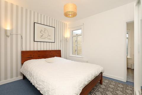 49 Third Cross Road, Twickenham, TW2 5DY