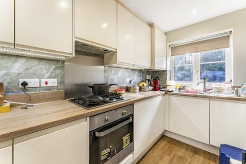 3 bedroom end of terrace house for sale, Ealing Road, Northolt