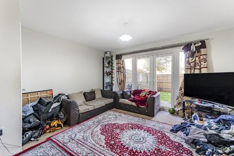 3 bedroom end of terrace house for sale, Ealing Road, Northolt