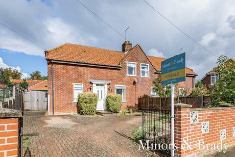 3 bedroom semi-detached house for sale - Valpy Avenue, Norwich