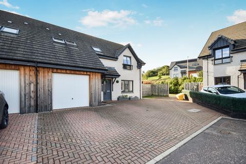 15 School Field Road, Rattray, Blairgowrie, PH10 7FD