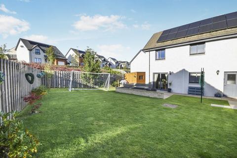 15 School Field Road, Rattray, Blairgowrie, PH10 7FD