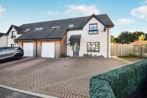 15 School Field Road, Rattray, Blairgowrie, PH10 7FD