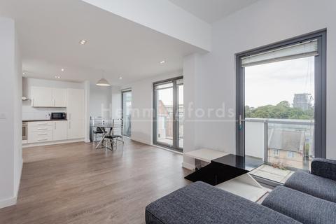 3 bedroom apartment to rent - Pindoria House Mintern Street, N1