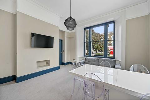 2 bedroom flat for sale - Uxbridge Road, Shepherds Bush, London W12 8NJ