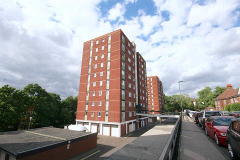 1 bedroom flat for sale - Porchester Mead, Beckenham