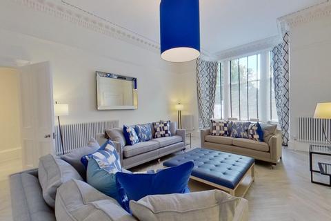 4 bedroom flat to rent, Belgrave Crescent, Edinburgh, EH4