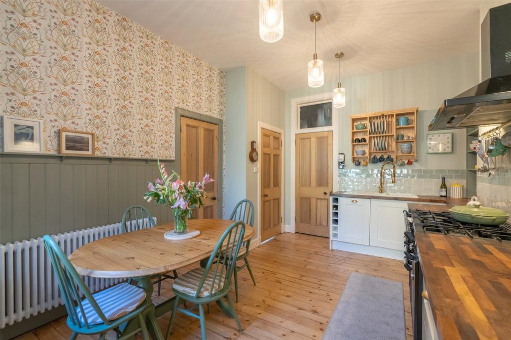 Kitchen Alt