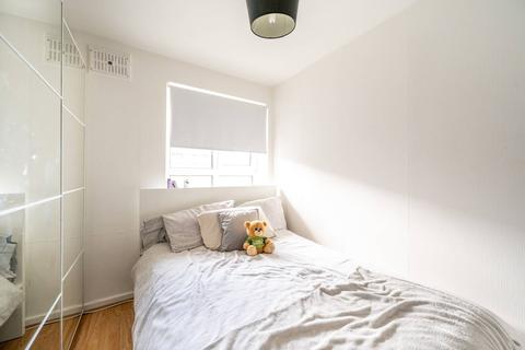 10 Abbey Road, London, E15 3LG