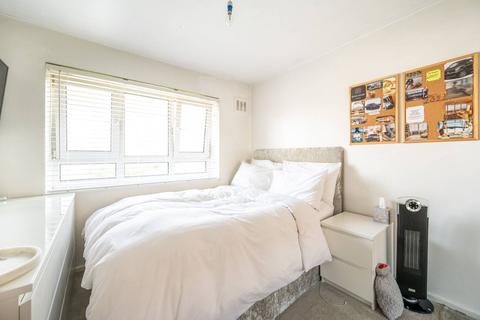 10 Abbey Road, London, E15 3LG