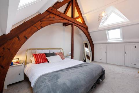 2 bedroom barn conversion to rent - Wellfield Road, Streatham, London, SW16