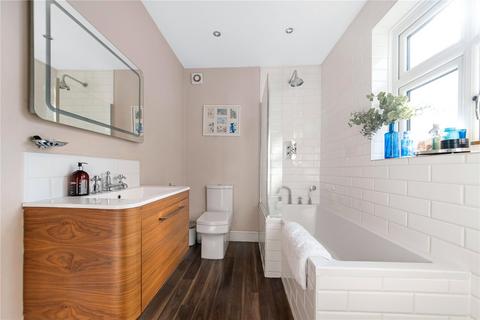 20 Hayes Garden, Bromley, BR2 7DG