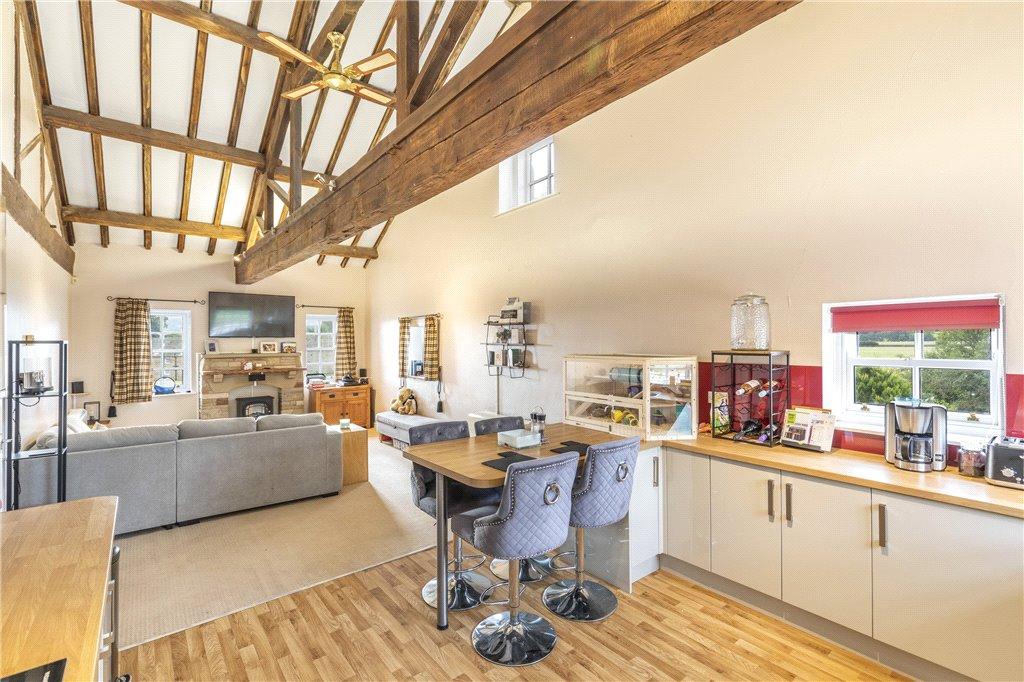 Cottage Dining