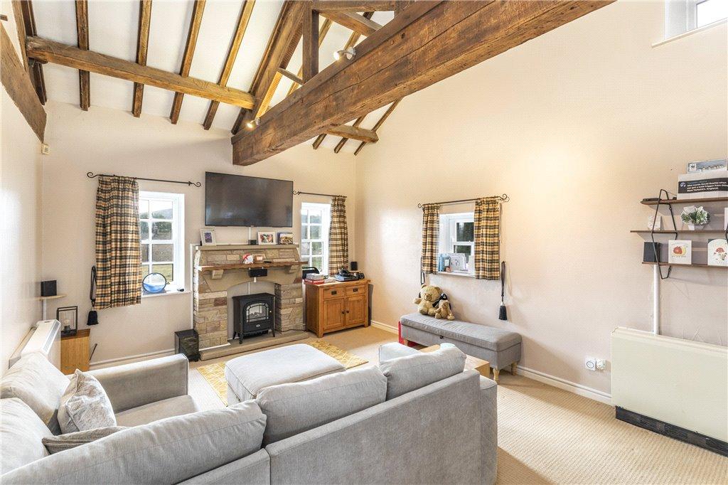Cottage Lounge