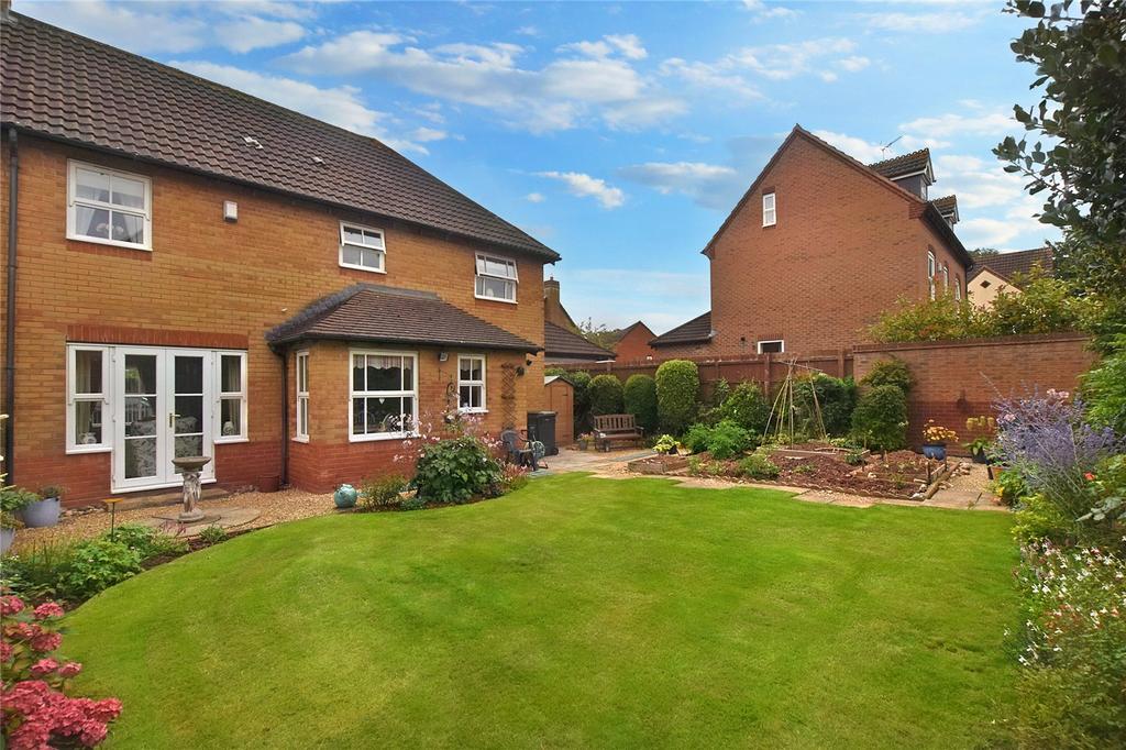 Barbers Mead, Taunton, Somerset, TA2 4 bed detached house for sale £