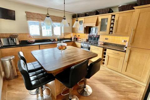 43 Two Gates Way, Shafton, Barnsley, S72 8WL