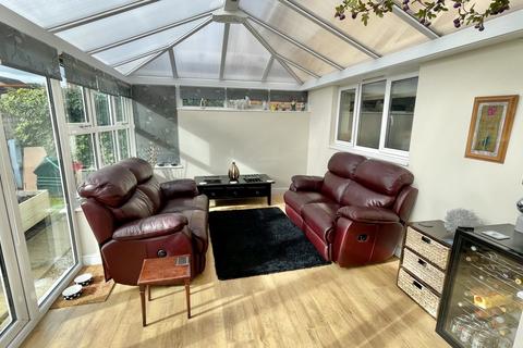 43 Two Gates Way, Shafton, Barnsley, S72 8WL