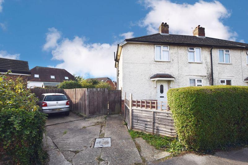 St. Lawrence Road, Alton, Hampshire 3 bed semidetached house for sale