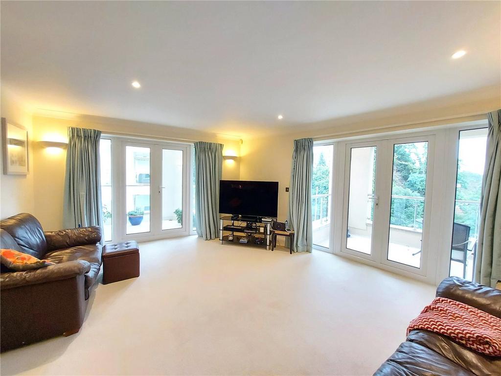 Durrant Road, Lower Parkstone, Poole, BH14 2 bed apartment £420,000