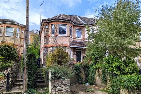 50 Bourne Valley Road, Poole, BH12 1DU