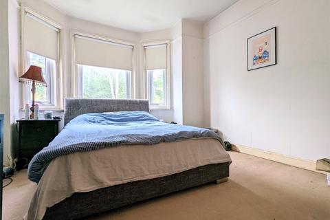50 Bourne Valley Road, Poole, BH12 1DU