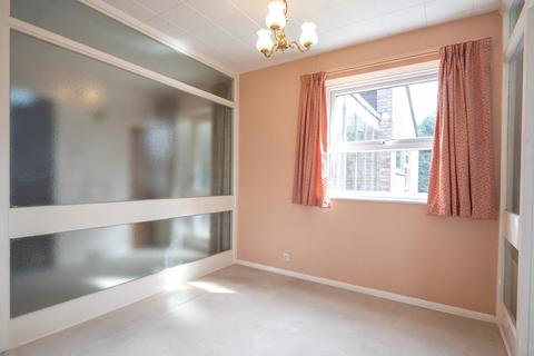 2 bedroom apartment for sale - Ranmore Place, WEYBRIDGE, KT13