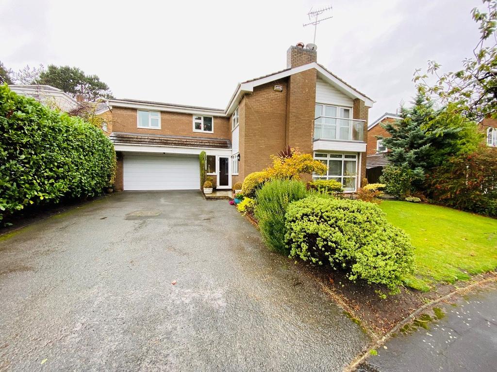 Kirklake Bank, Formby, Liverpool, L37 5 bed detached house £650,000