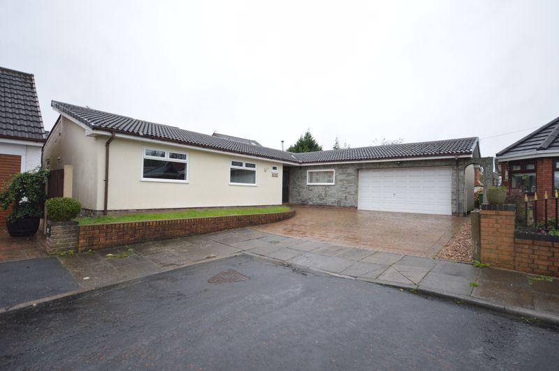 Farndale, Widnes 4 bed detached bungalow for sale £425,000