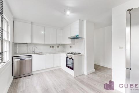 3 bedroom flat to rent - Corringham Road, London, NW11