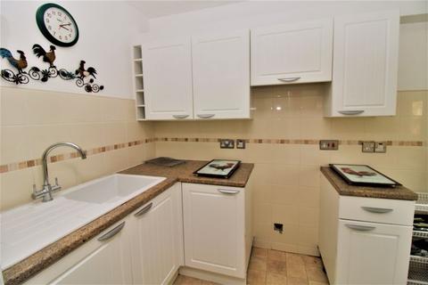 1 bedroom apartment for sale - The Spinney, Swanley
