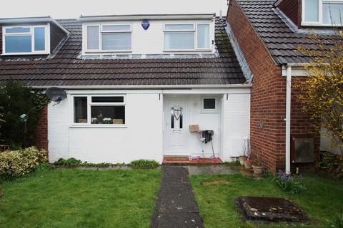 3 bedroom house to rent - Darell Close, Quedgeley, Gloucester
