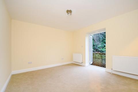 1 bedroom flat to rent, Church Road, Richmond TW10