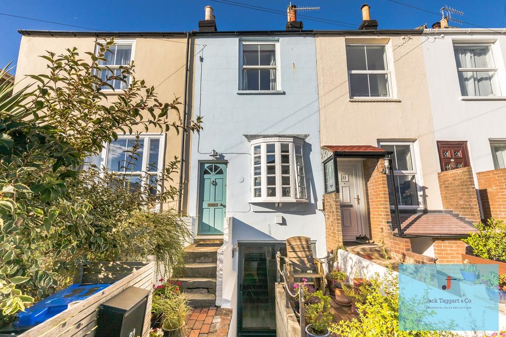 New Road, ShorehambySea, BN43 2 bed terraced house £450,000