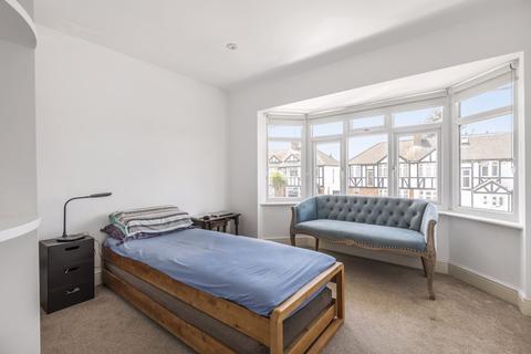 36 Cardinal Avenue, Kingston Upon Thames, KT2 5SB