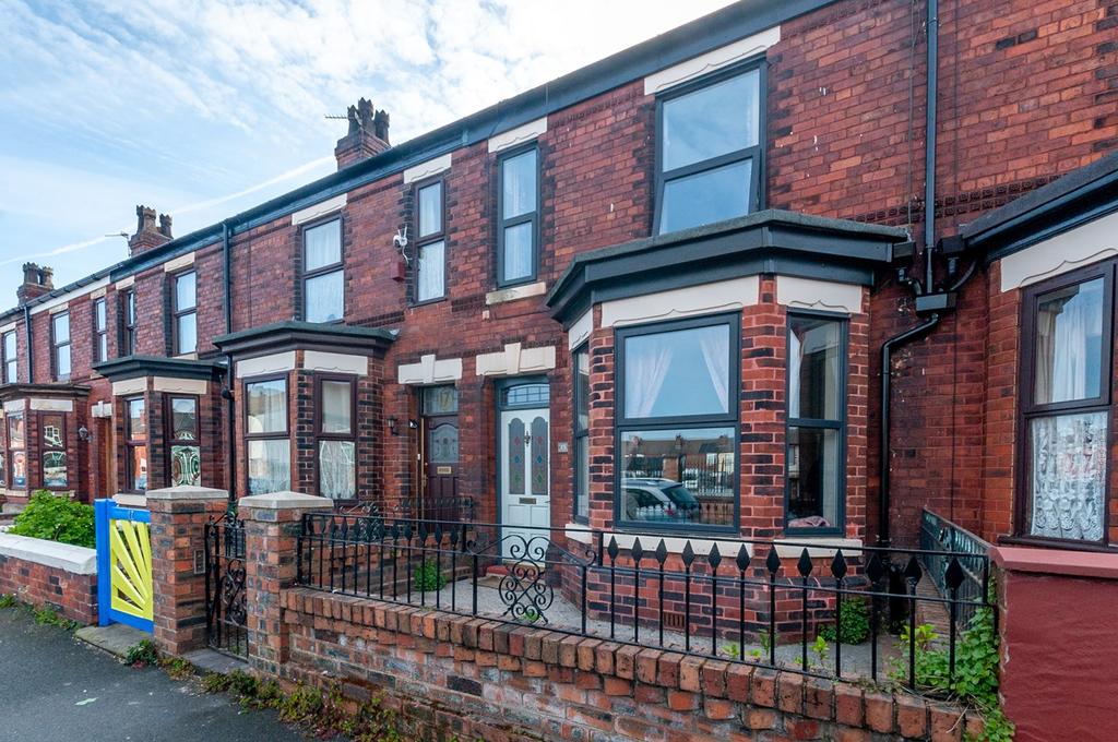 Willis Street, Warrington, WA1 2 bed terraced house £175,000