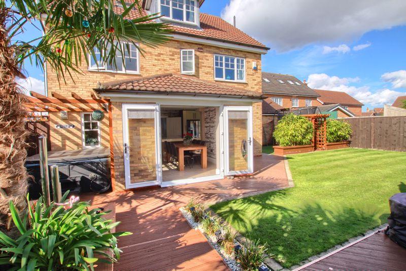 Caldey Gardens, Ingleby Barwick 5 bed detached house £455,000