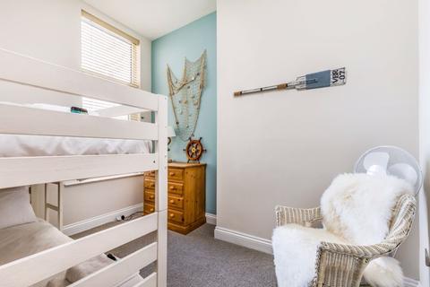 2 bedroom apartment to rent - South Parade, Southsea