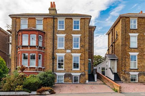 5 bedroom semi-detached house for sale - Grange Road, Ramsgate