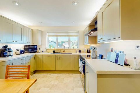 4 bedroom detached house for sale - Bay View Road, Benllech