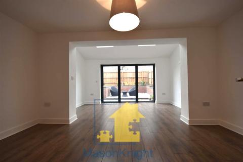 3 bedroom end of terrace house to rent - suitable for family or group of working professionalsBirmingham,